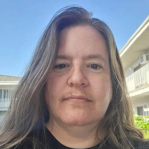 Headshot of Jennifer Carney